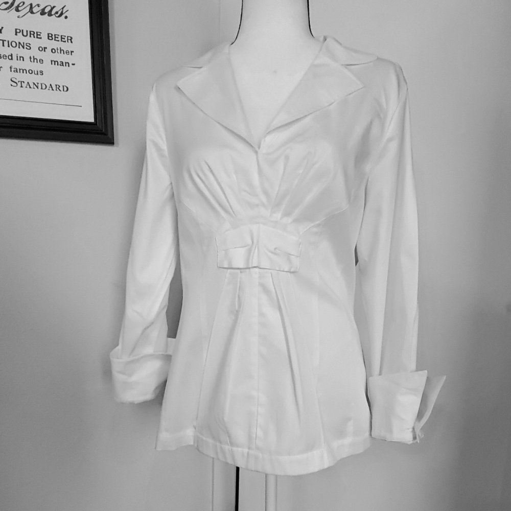 Austin Reed V-Neck Pleat Front Blouse